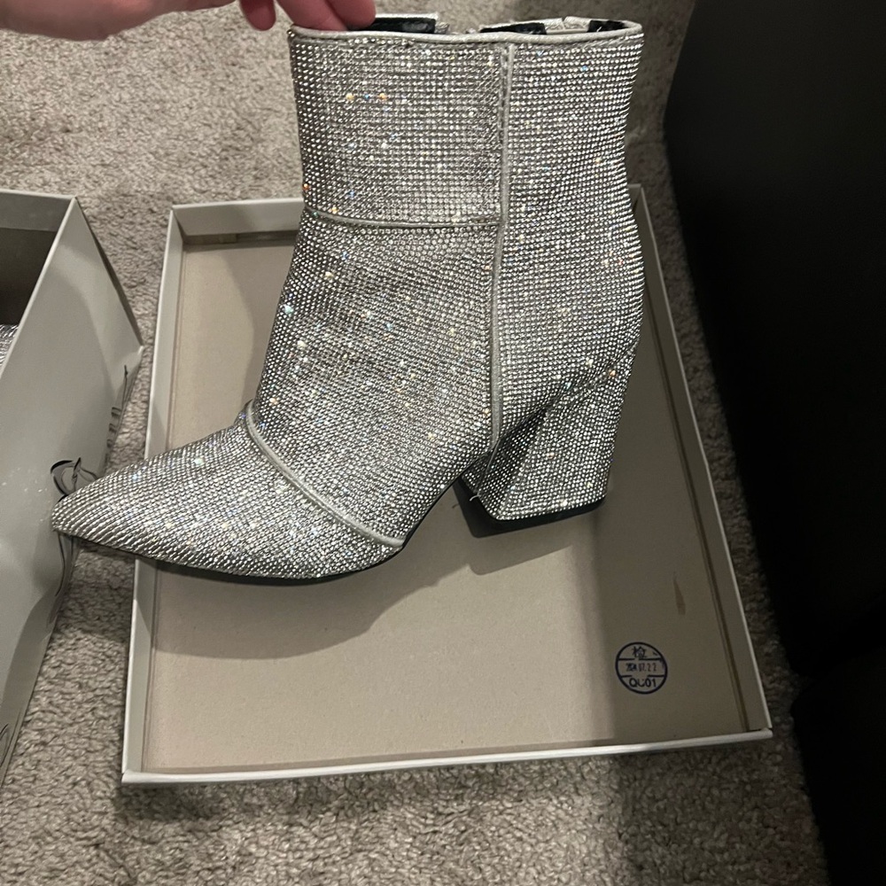 Sparkle Pointed Toe Ankle Boots - Silver (Size 9)